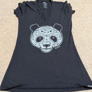 BRAND NEW NEVER WORN Cariloha Panda T-shirt